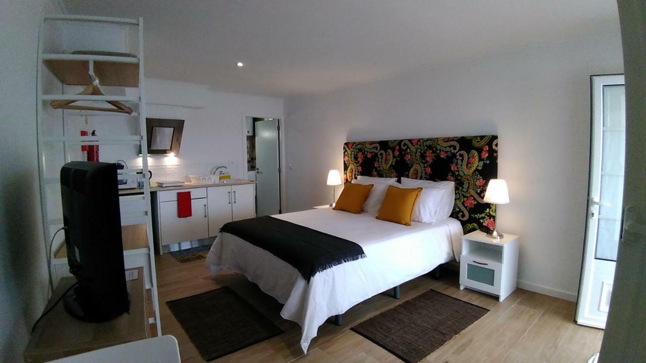 Vistalmar Sao Martinho Bed & Breakfast Sao Martinho do Porto Exterior photo